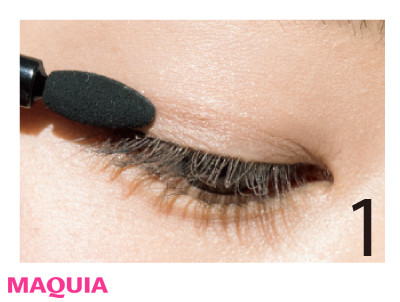 ミステリアスで色っぽい!一重&見開くと一重さんの“魅惑のネイビー”テク_1_1