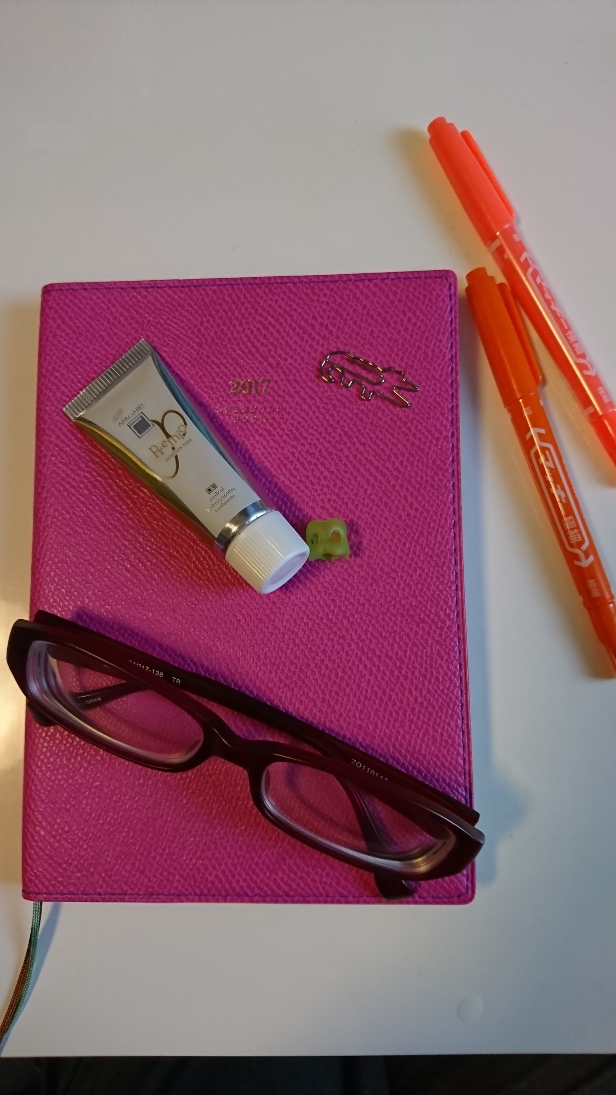 Image title Image title