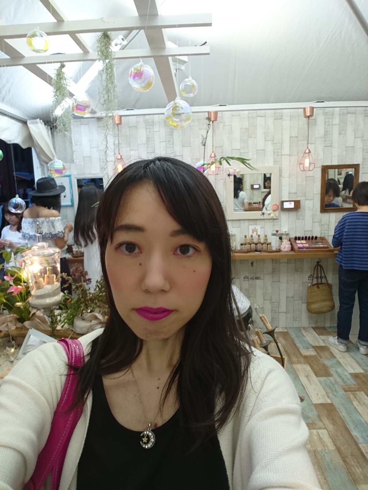 Image title Image title