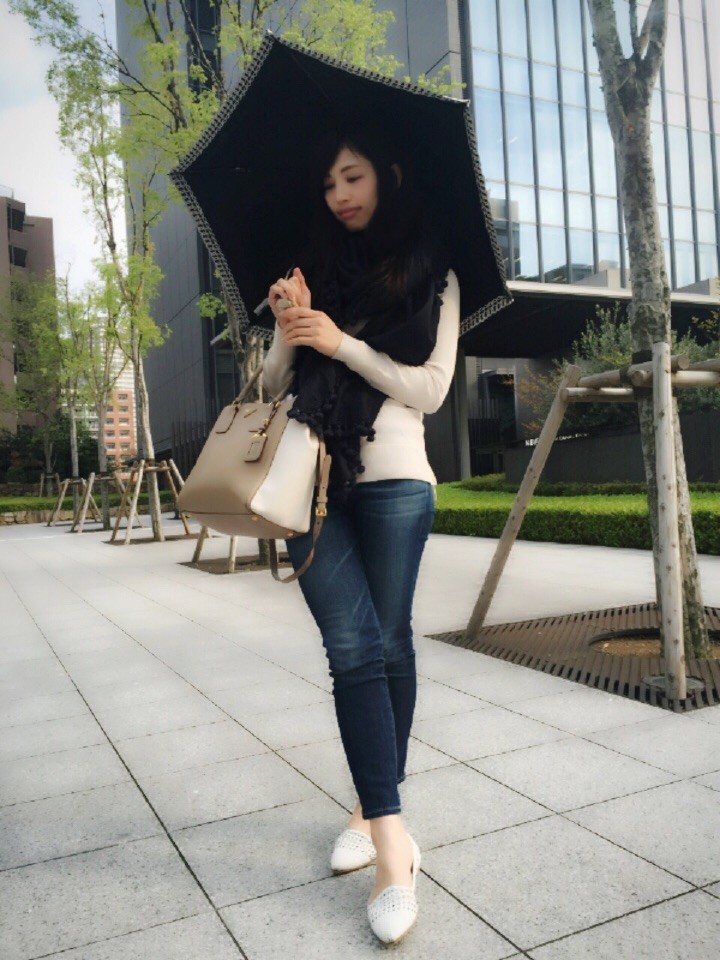 Image title Image title