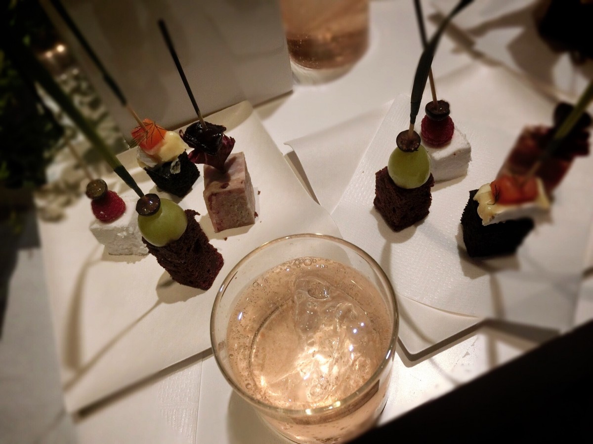 Image title Image title