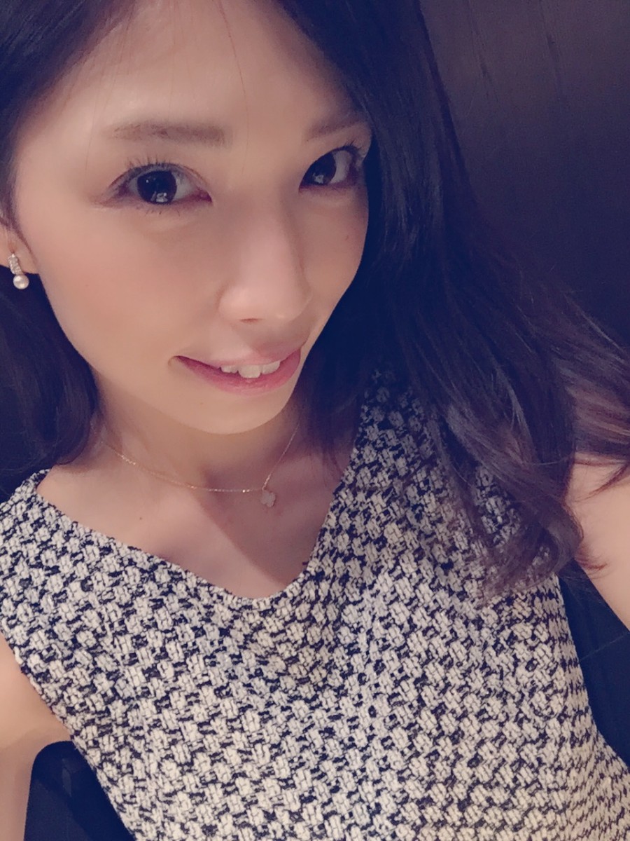 Image title Image title