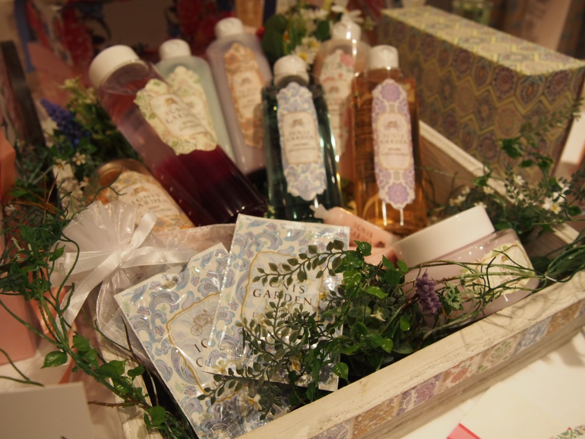 Image title Image title