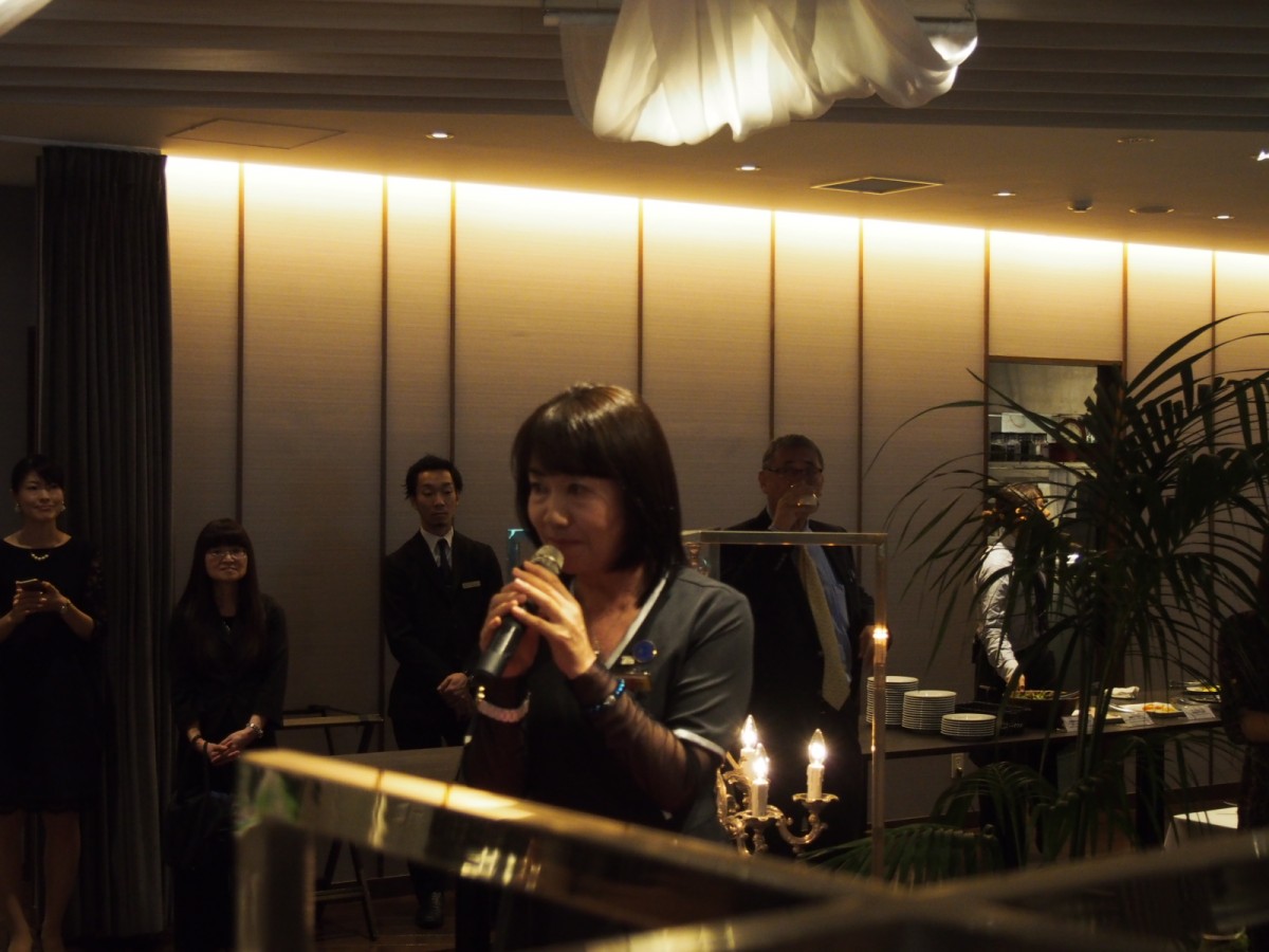 Image title Image title