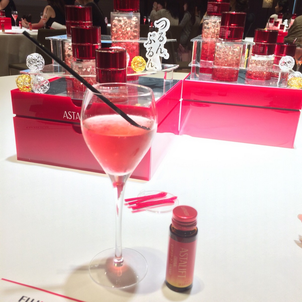 Image title Image title