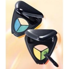 AVON ヘブンリ ソフト アイシャドウ トリオ