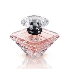 ランコム(LANCÔME) トレゾァ オー ドゥ パルファン ルミニュース