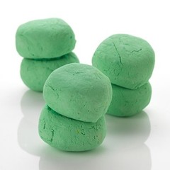 ラッシュ(LUSH) マカロンバブルバー グリーンマジック